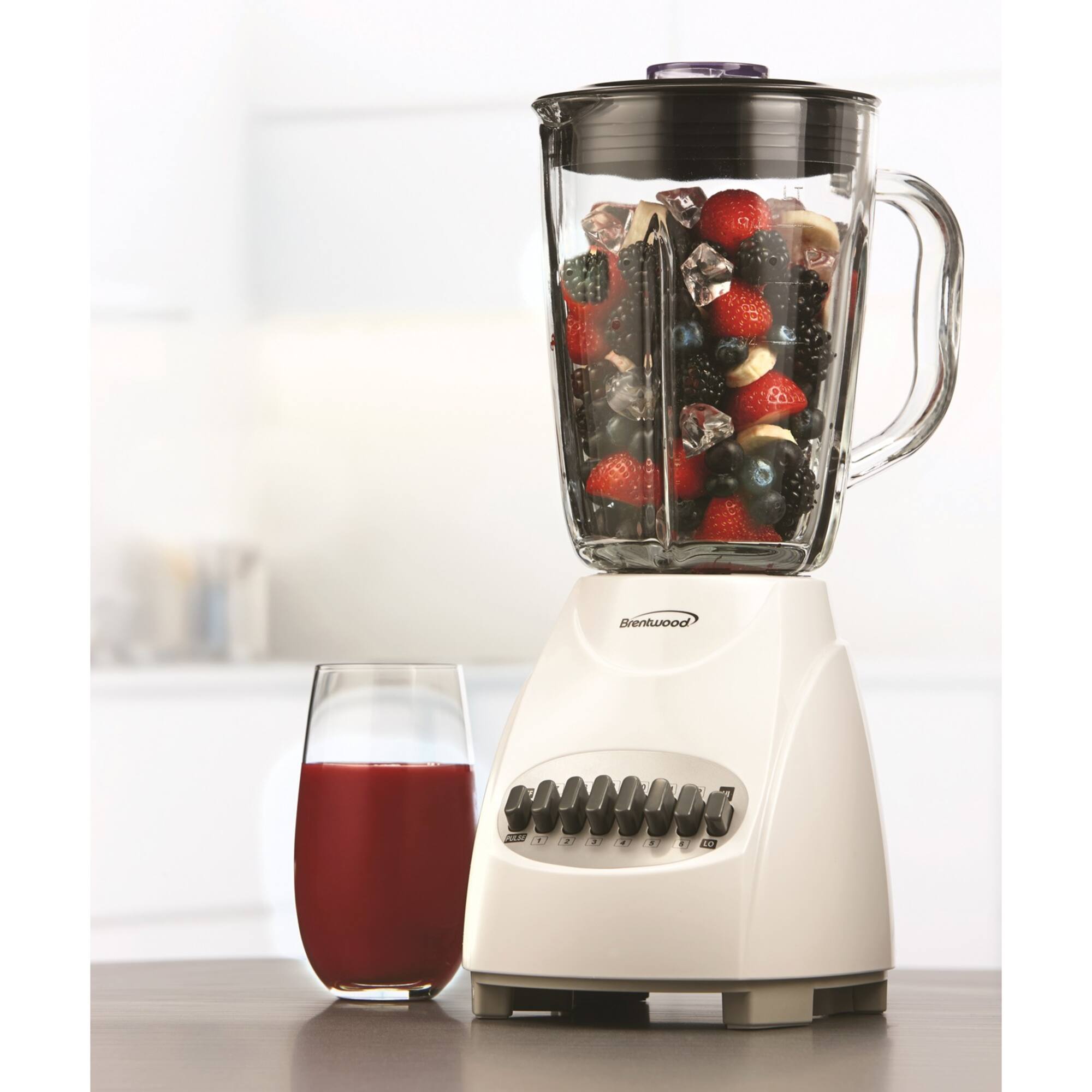 Brentwood White 42oz. 12-Speed + Pulse Electric Blender